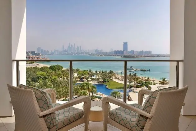 Palm Sea View King Deluxe Room