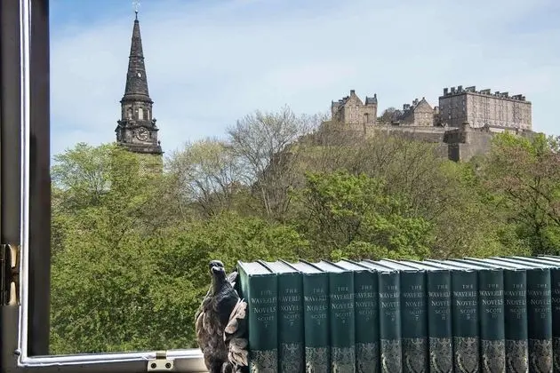 Süit, 1 En Büyük (King) Boy Yatak (Sir Walter Scott)