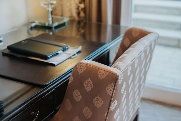 Deluxe Oda, 1 En Büyük (King) Boy Yatak (Grand)