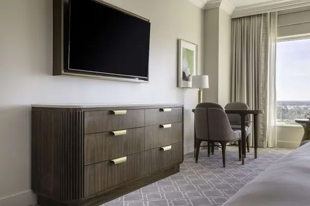 Deluxe Oda, 2 Büyük (Queen) Boy Yatak, Golf Manzaralı