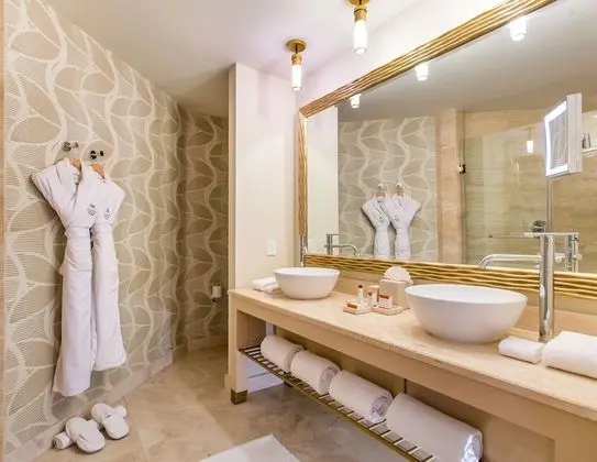Deluxe Oda, 2 Çift Kişilik Yatak, Sigara İçilmez