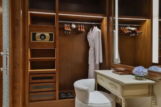 One Bedroom Ocean View Suite