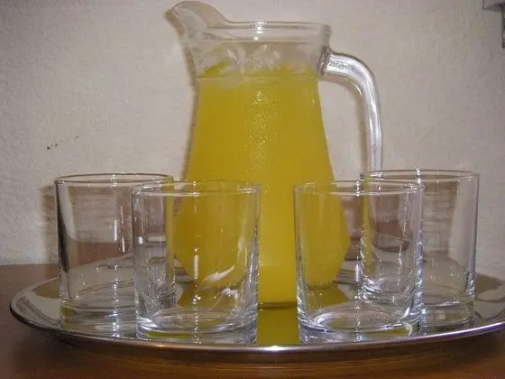 Üç Kişilik Oda, Deniz Manzaralı