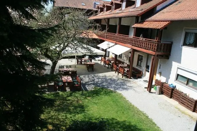 Büyük Yataklı Tek Kişilik Oda