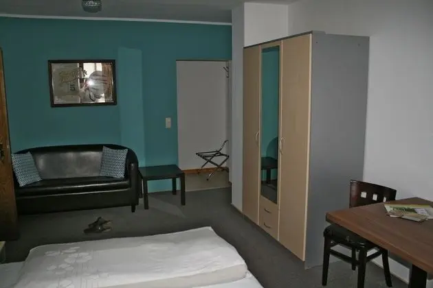 Tek Büyük Yataklı Oda