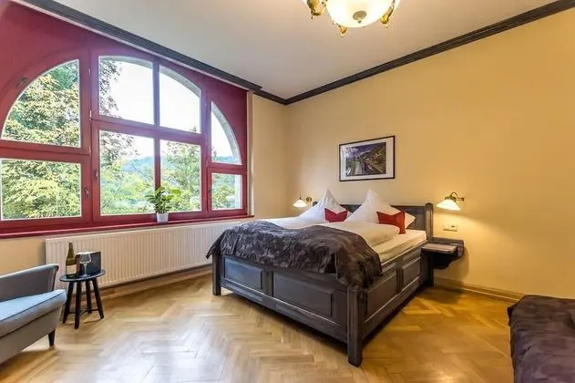 Tek Büyük Yataklı Oda