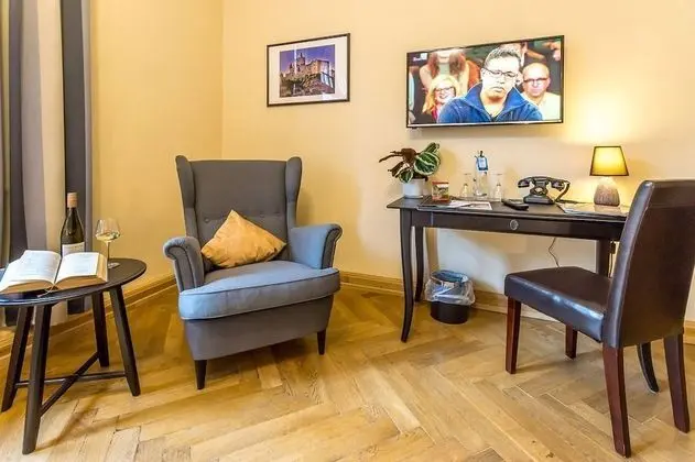 Tek Büyük Yataklı Oda