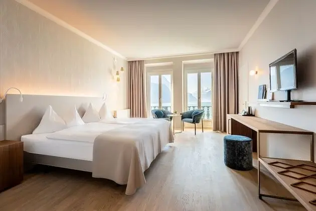 Executive Twin Room, Balcony, Lake View with balcony