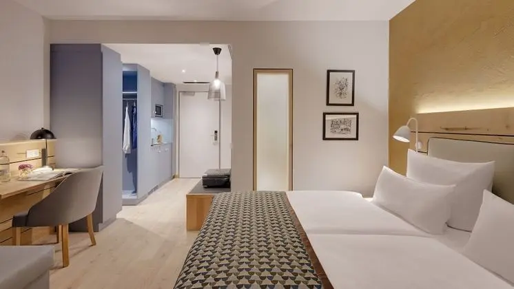 Premium Tek Büyük Yataklı Oda