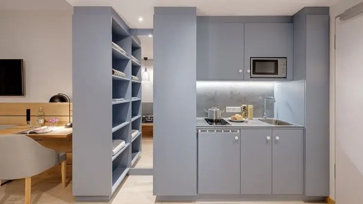 Premium Tek Büyük Yataklı Oda