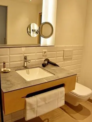 Premium Tek Büyük Yataklı Oda