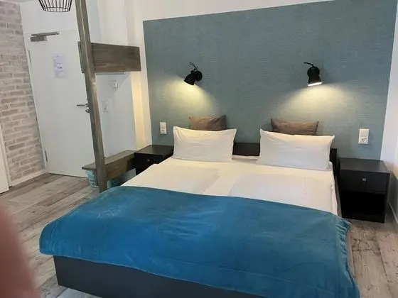 Comfort Tek Büyük Yataklı Oda