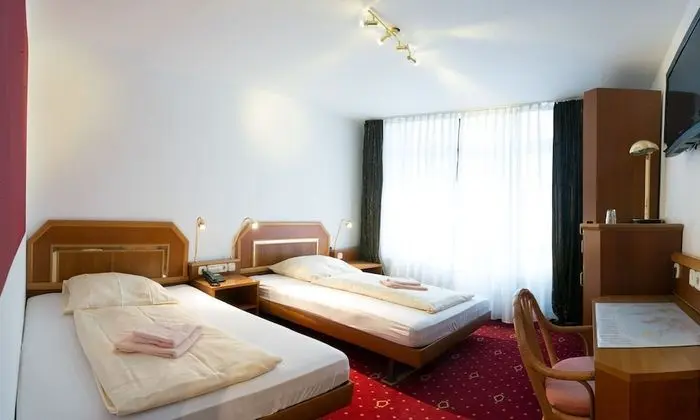 Basic İki Ayrı Yataklı Oda