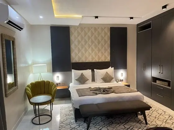 Standard Tek Büyük Yataklı Oda