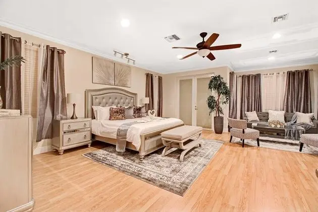 Ev (4 Bedrooms)