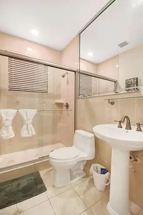 Ev (4 Bedrooms)