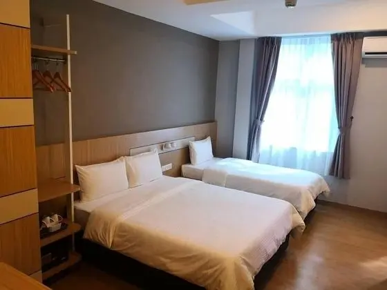 Üç Kişilik Oda