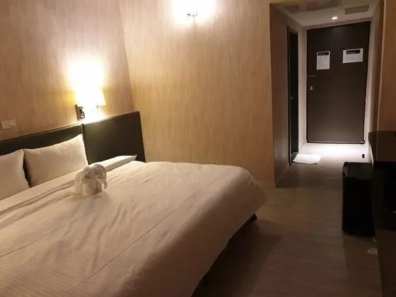 Business Tek Büyük Yataklı Oda