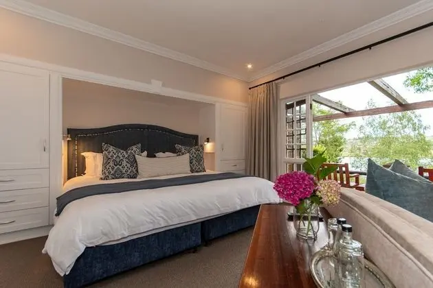 Luxury Süit, Göl Kenarı