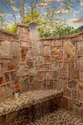 Luxury Süit, Göl Kenarı