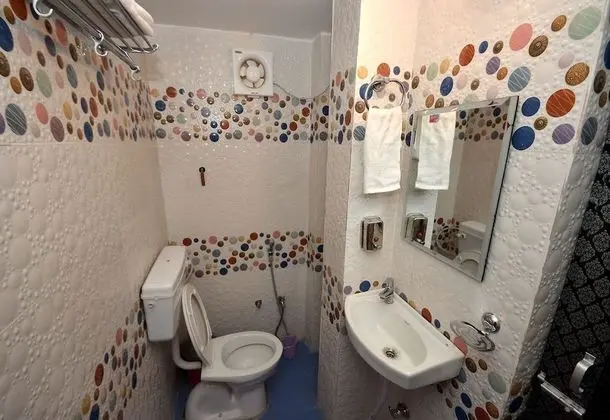 Standard Oda, 1 Büyük (Queen) Boy Yatak, Sigara İçilmez