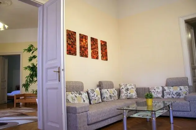 Apart Daire Deluxe Three Bedroom