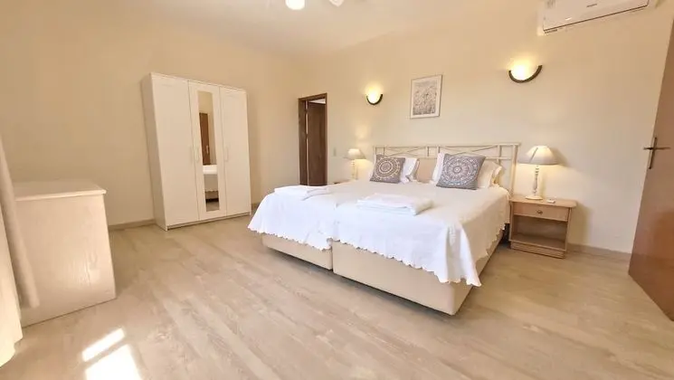 Villa, 5 Yatak Odası, Balkon