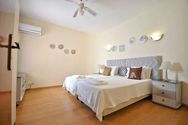 Villa, 5 Yatak Odası, Balkon