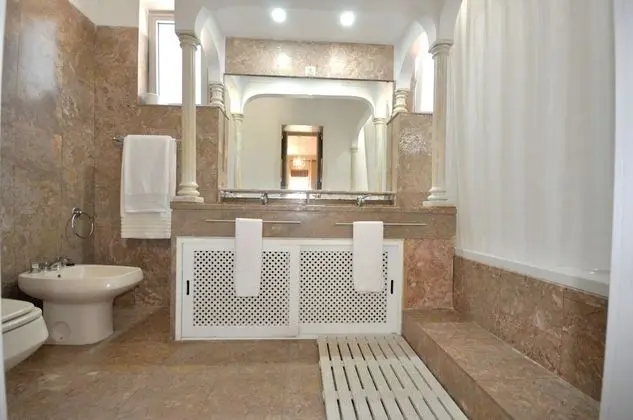 Villa, 5 Yatak Odası, Balkon