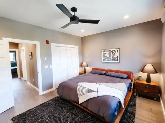 Black & Tan Mountain Town Apartment