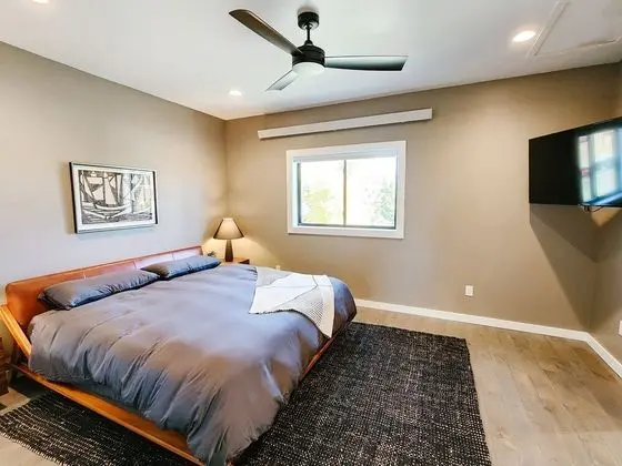 Black & Tan Mountain Town Apartment