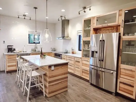 Light & Airy Mountain Town Apartment