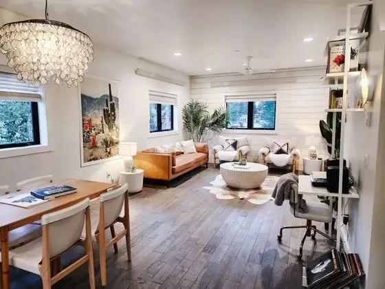 Light & Airy Mountain Town Apartment