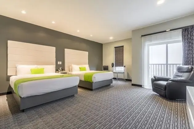Standard Oda, 2 Büyük (Queen) Boy Yatak, Sigara İçilmez, Balkon