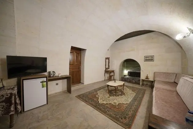Deluxe Suite , Bahçe Manzaralı, Jakuzili (2 Kişilik)