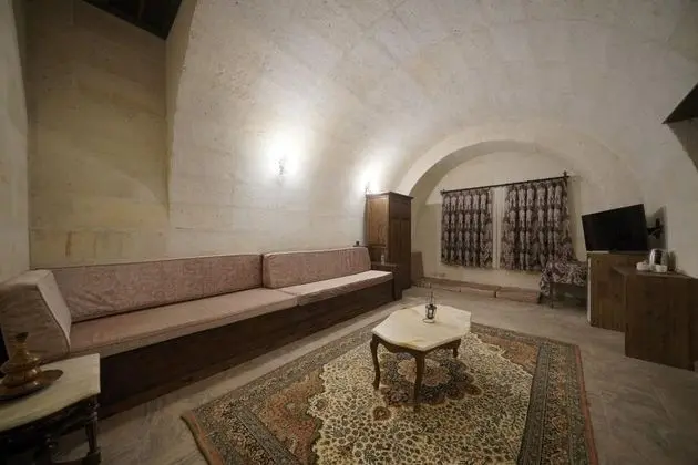 Deluxe Suite , Bahçe Manzaralı, Jakuzili (2 Kişilik)