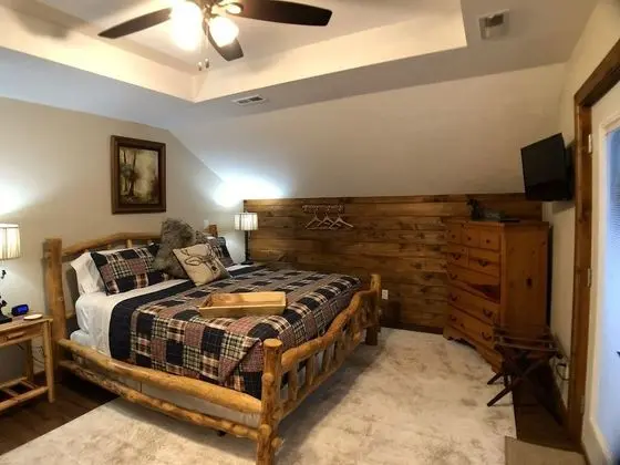 Honeymoon Oda, 1 En Büyük (King) Boy Yatak, Sigara İçilmez, Kısmi Göl Manzaralı