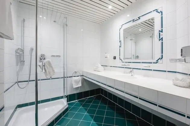 Classic Tek Büyük Yataklı Oda, Balkon, Bahçe Manzaralı