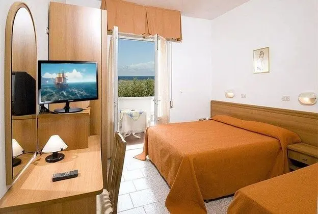 Standard Üç Kişilik Oda