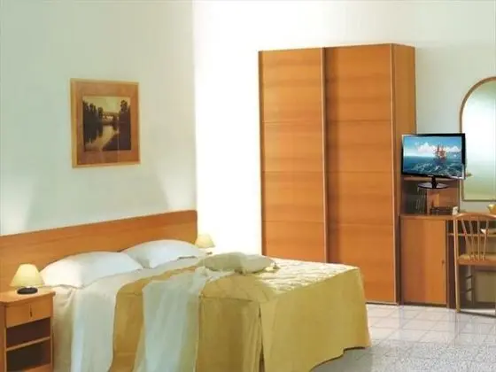 Standard Üç Kişilik Oda