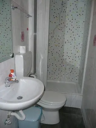 Ortak Ranzalı Oda, Karma Ranzalı Oda