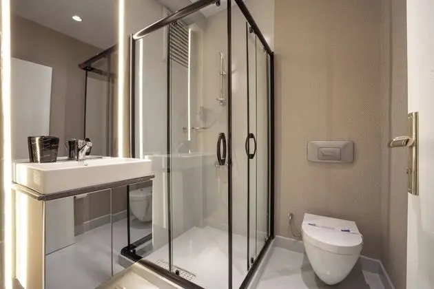 Three Bedroom Apartment