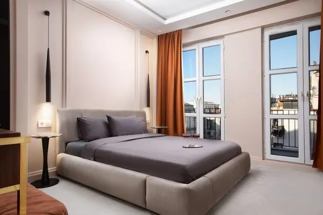 Two Bedroom Apartment's