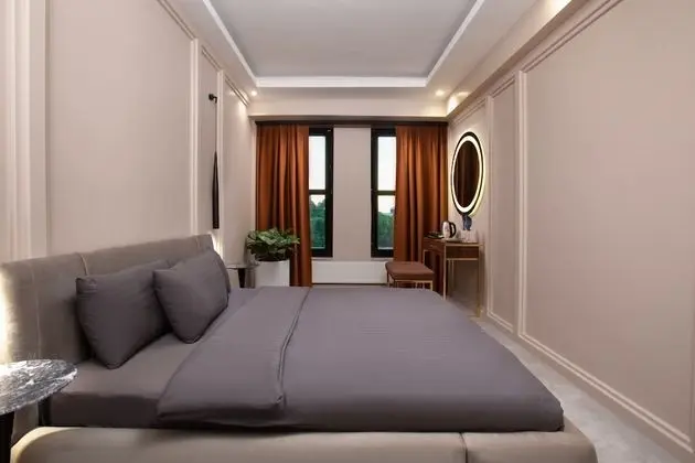Two Bedroom Apartment's