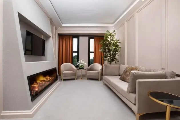 Two Bedroom Apartment's