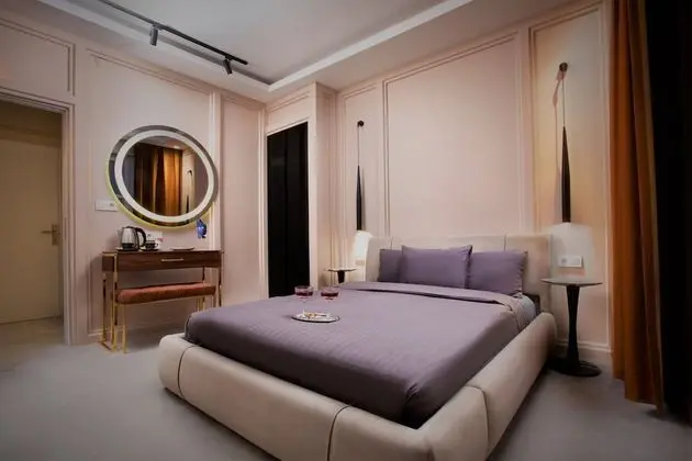 Two Bedroom Apartment's