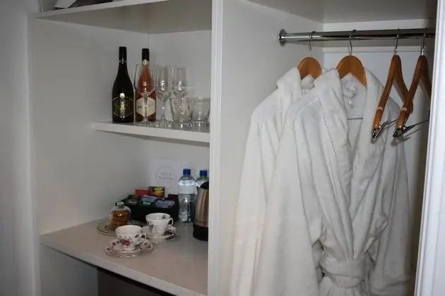 Luxury Tek Büyük Yataklı Oda, 1 En Büyük (King) Boy Yatak, Bahçe Manzaralı