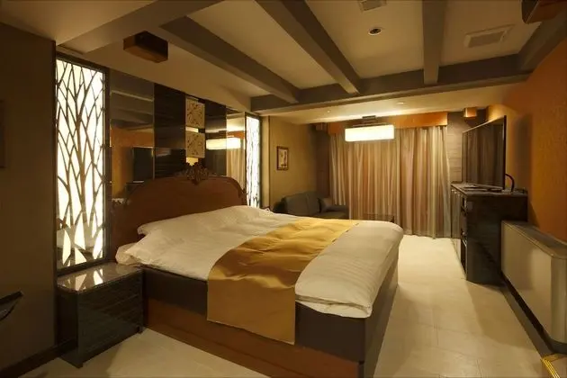 Oda (Queen Bed, with Spa Bath)