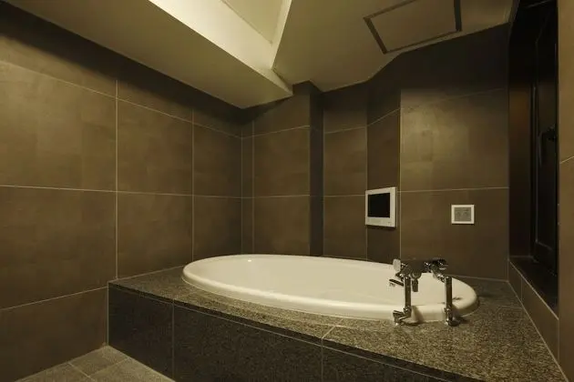 Oda (Queen Bed, with Spa Bath)