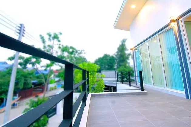 4 Bedrooms with Private Pool Vila